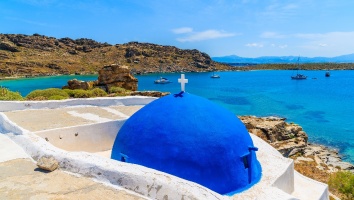 Unlock your senses in Cyclades: Watch the new spot of Visit Greece